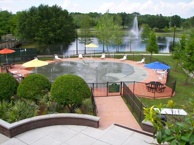 Barnett Park / Barnett Gym