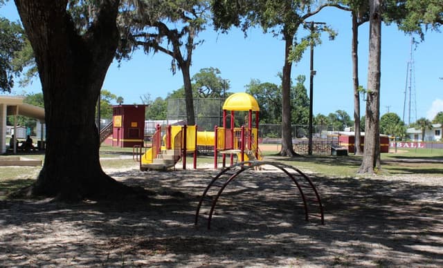 Sunnyland Park & Community Center