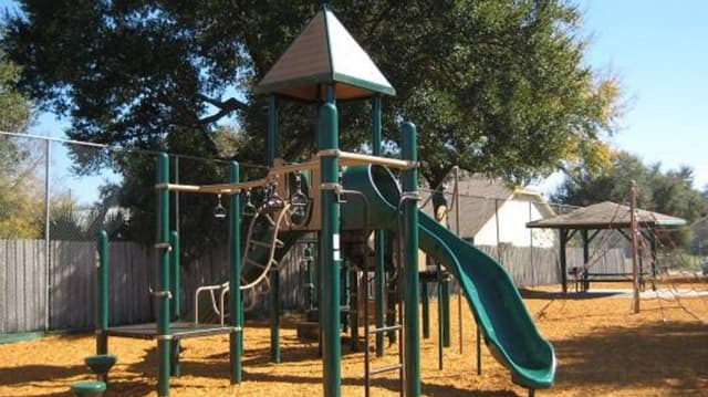 Eagles Nest Park