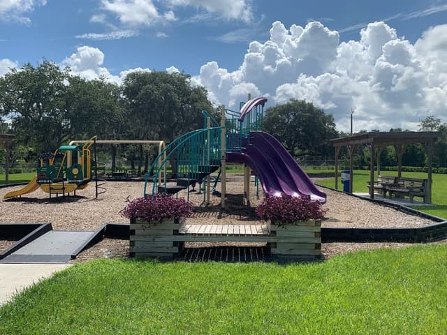 Lake Avenue Park