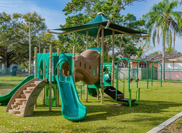 Silver Lake Playlot