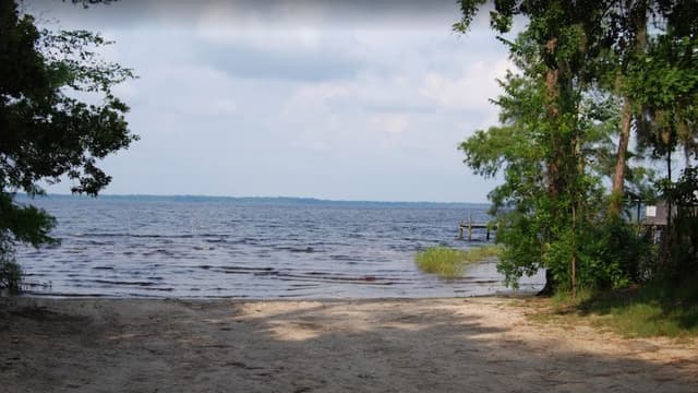 Lake Disston Park