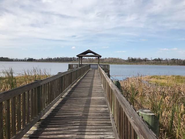 Airport Lakes Park
