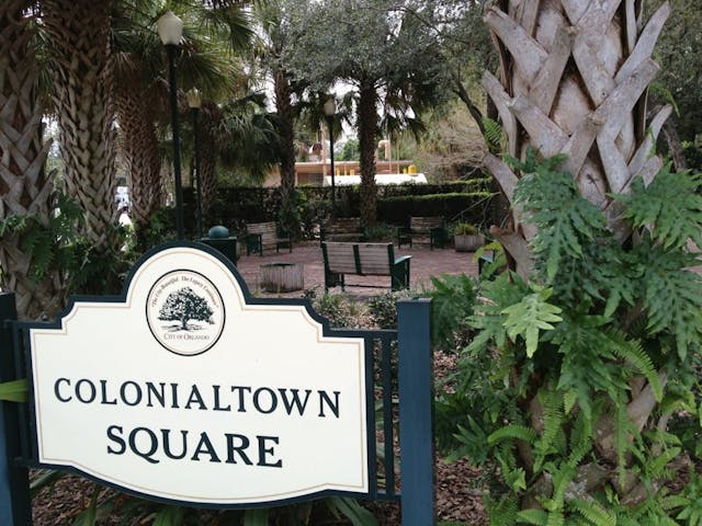 Colonialtown Square Park